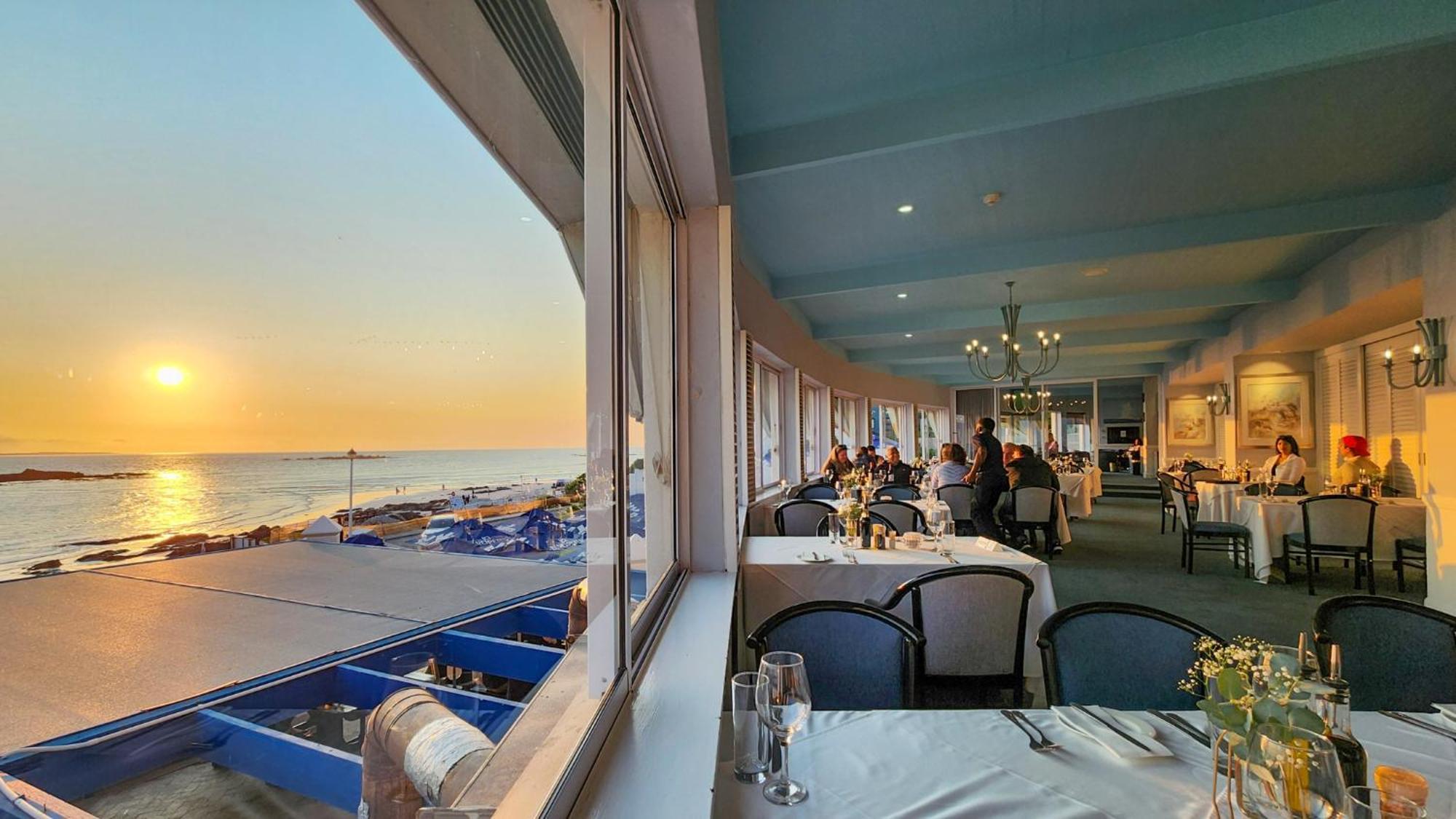 The Blue Peter Hotel Bloubergstrand Exterior foto